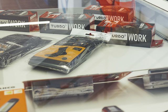Ropa laboral en Valladolid Comercial El Accesorio
